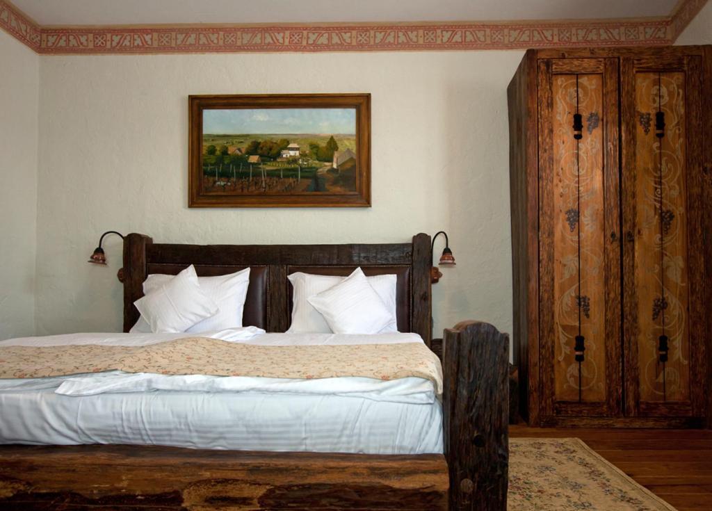 Halasi Pince Panzió Villány Habitación foto